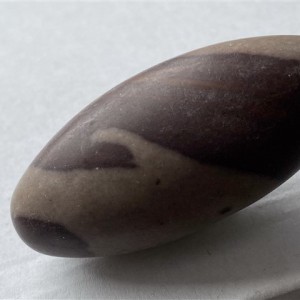 Shiva Lingham Lingam Kamień Mocy 355 ct Indie